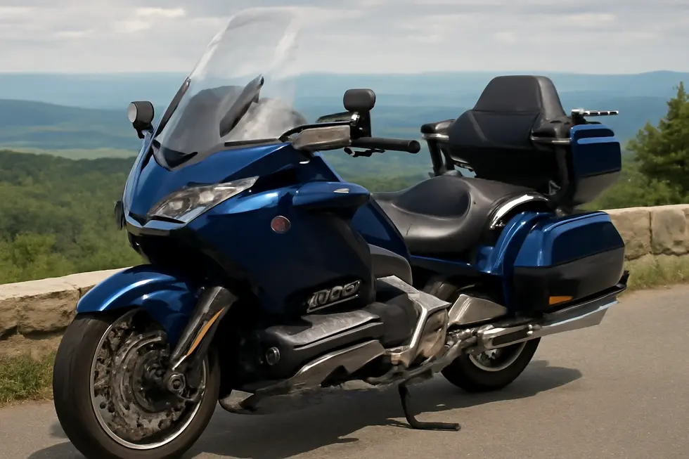 Las piezas de parabrisas especializadas de Honda para motocicletas touring, especialmente el icónico Goldwing, desempeñan un papel vital más allá de la función mecánica simple: activamente moldean tendencias económicas y comunidades de pilotos en todo el mundo. Estos componentes, fabricados según estándares OEM o innovadamente mejorados en ofertas de fabricantes alternativos, ofrecen beneficios esenciales que sostienen mercados vibrantes y enriquecen experiencias de motociclismo de larga distancia.