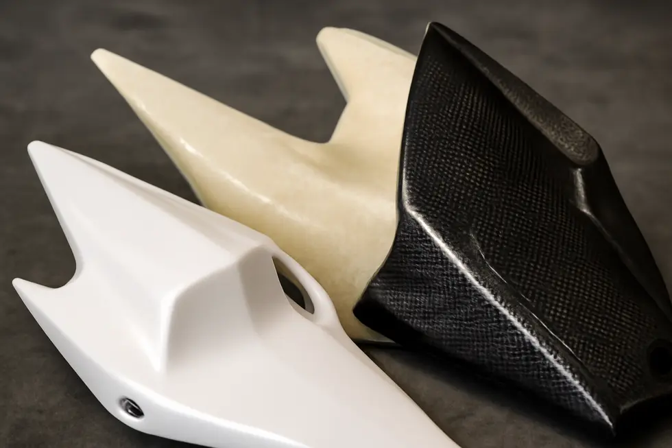 The design of tail fairings significantly boosts the motorcycle’s aerodynamic efficiency.