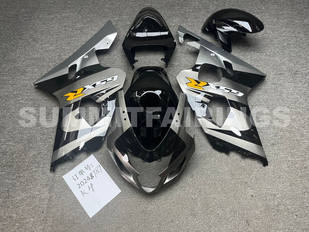 Capas para Suzuki GSXR 600 750 Pretas e Prateadas GSXR (2004-2005)