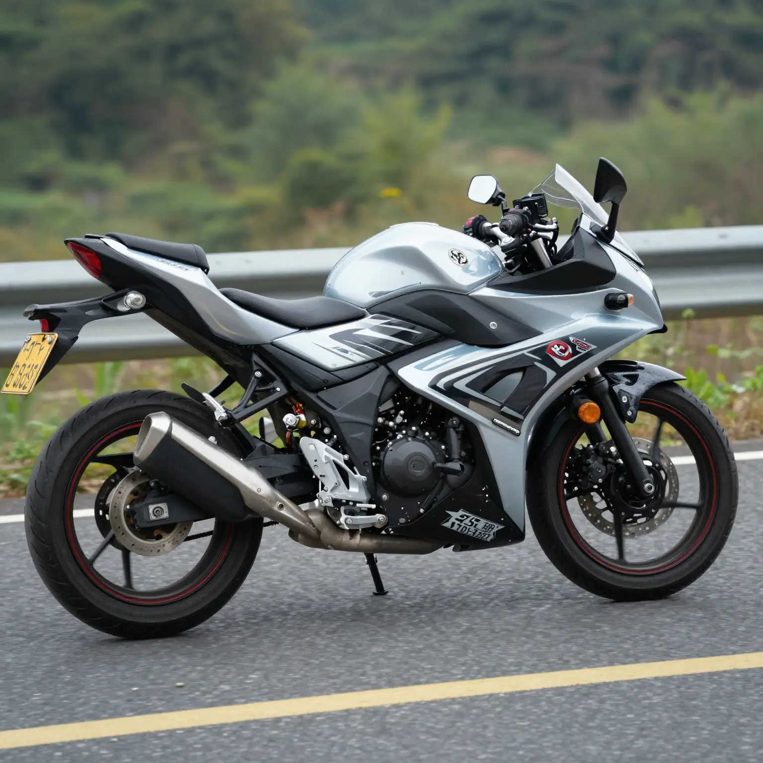 Suzuki SV650S with Lower Fairing Kit